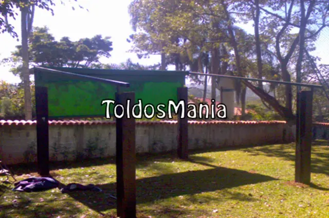 Toldo Retrátil de Trilho