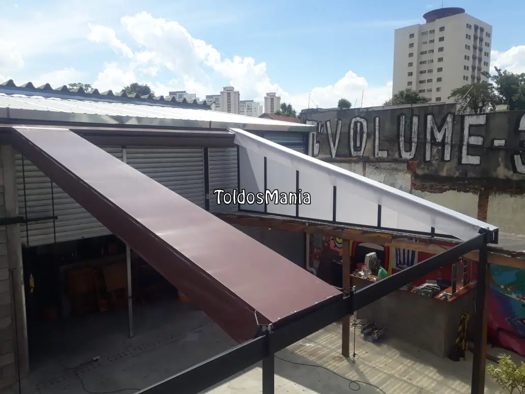 Toldo Retrátil de Trilho